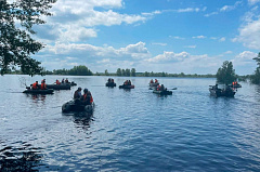 Рыбаки соревновались в ловле спиннингом с лодок в Уках