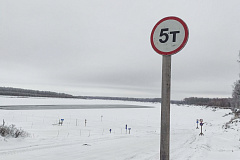 Ледовая переправа в Тугалово открыта для легковых автомобилей