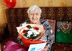 Труженица тыла Валентина Будылдина отмечает 90-летний юбилей
