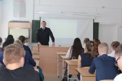 С уватскими школьниками провели профилактические лекции о вреде наркотиков