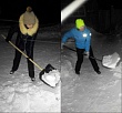 Уватские волонтеры убрали снег у пенсионерки